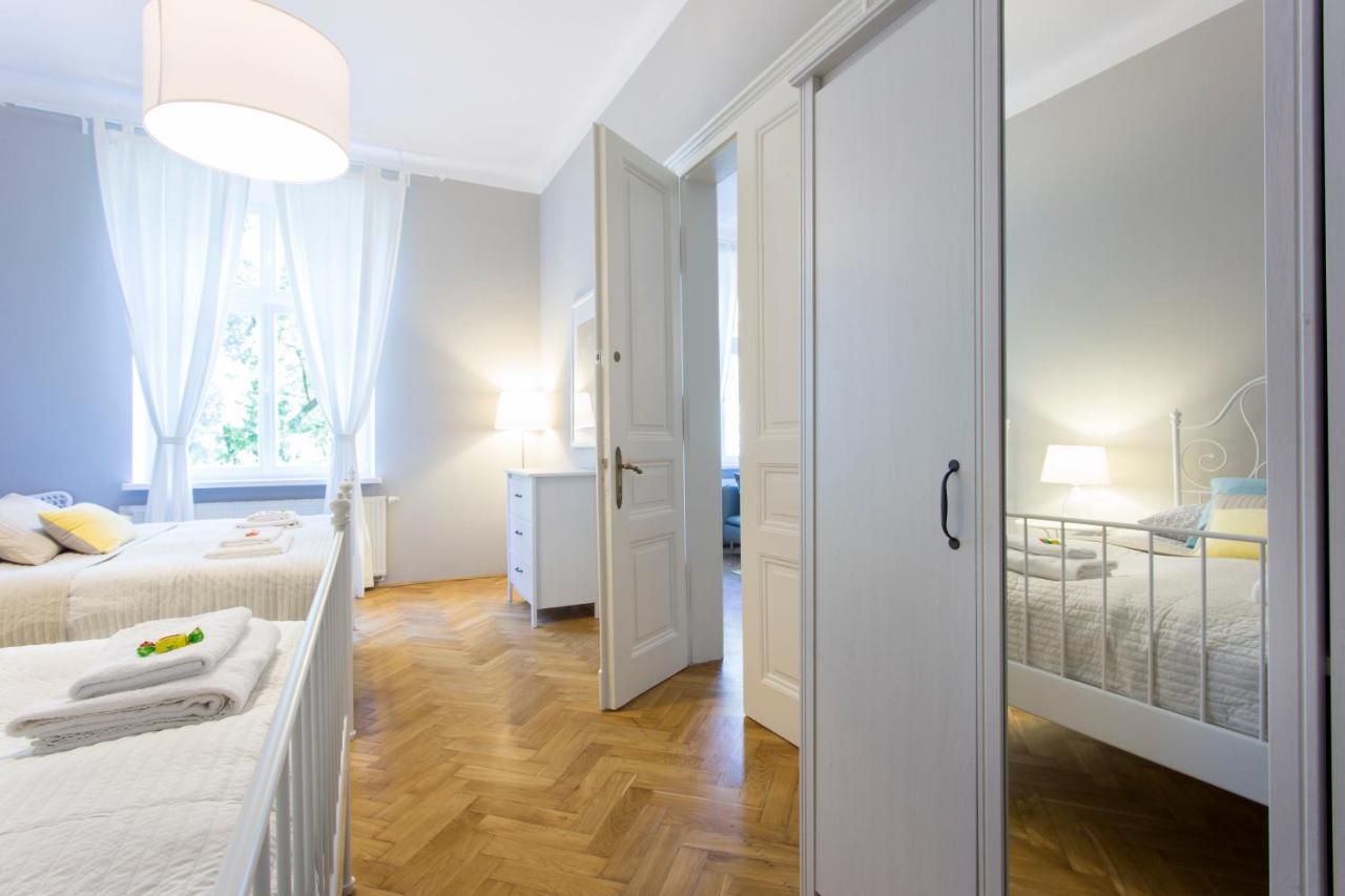 Tyzenhauz Grand Apartaments Krasków Exterior foto